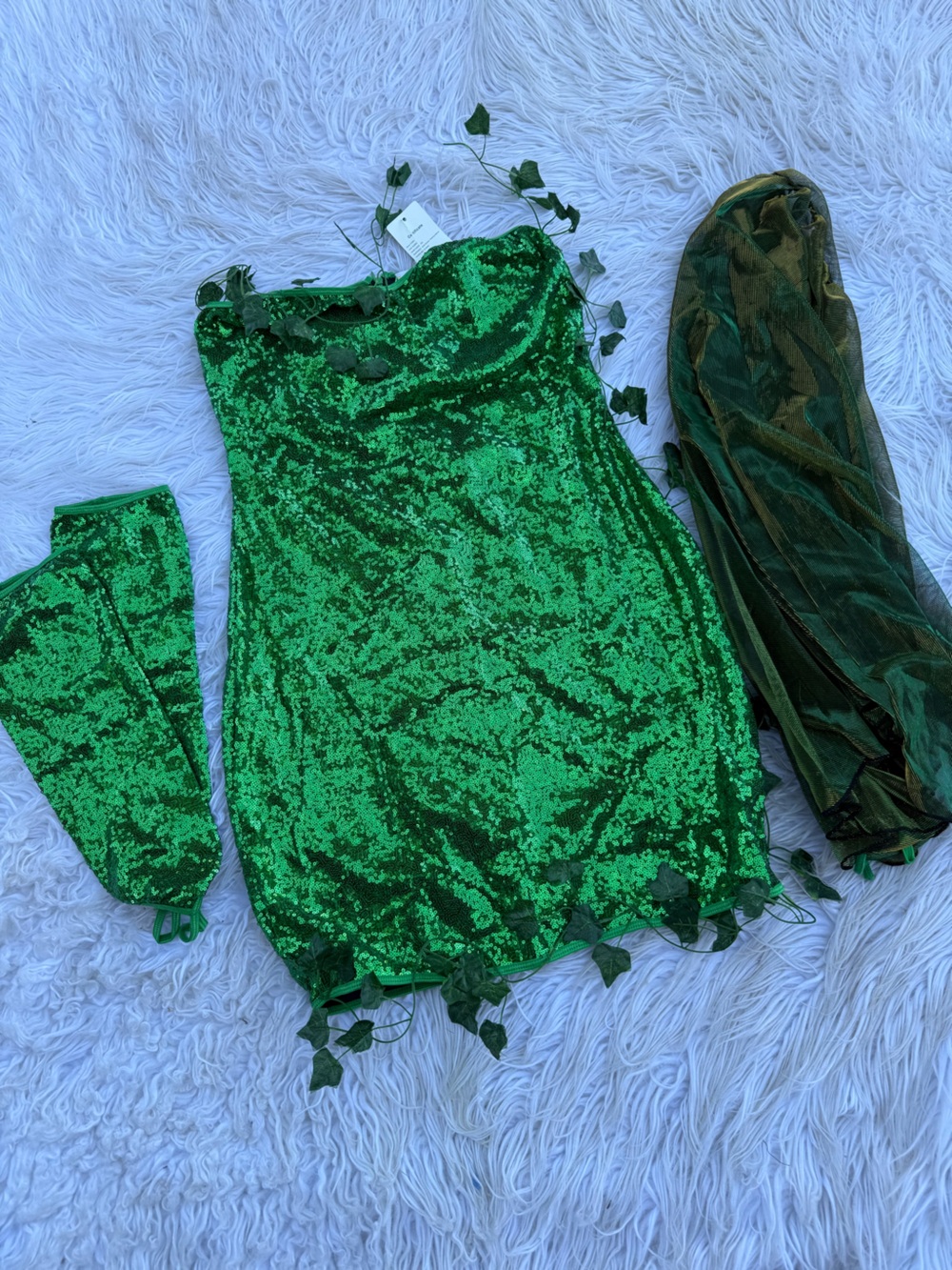 Women’s poison ivy costume (D11)